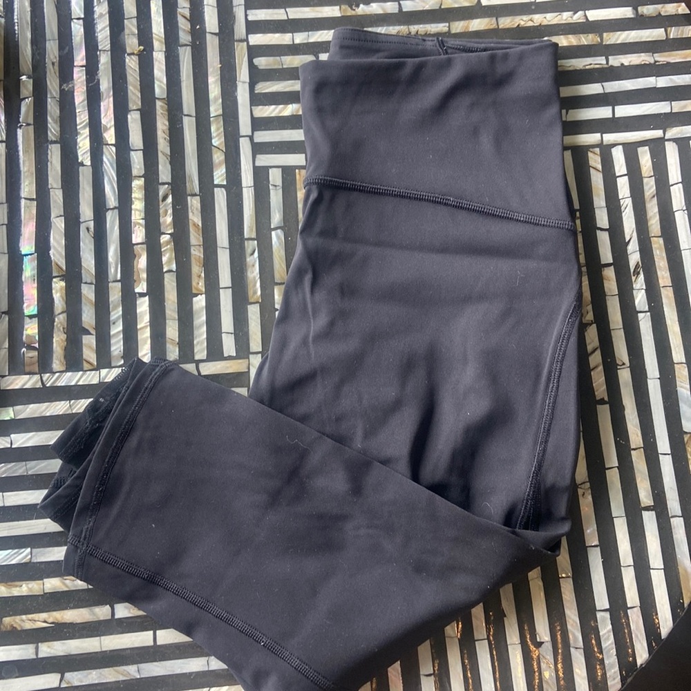 LuluLemon Black Crop Leggings
